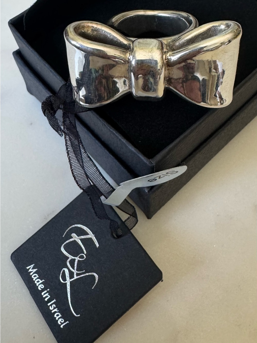 E&L Sterling Silver Bow Statement Ring